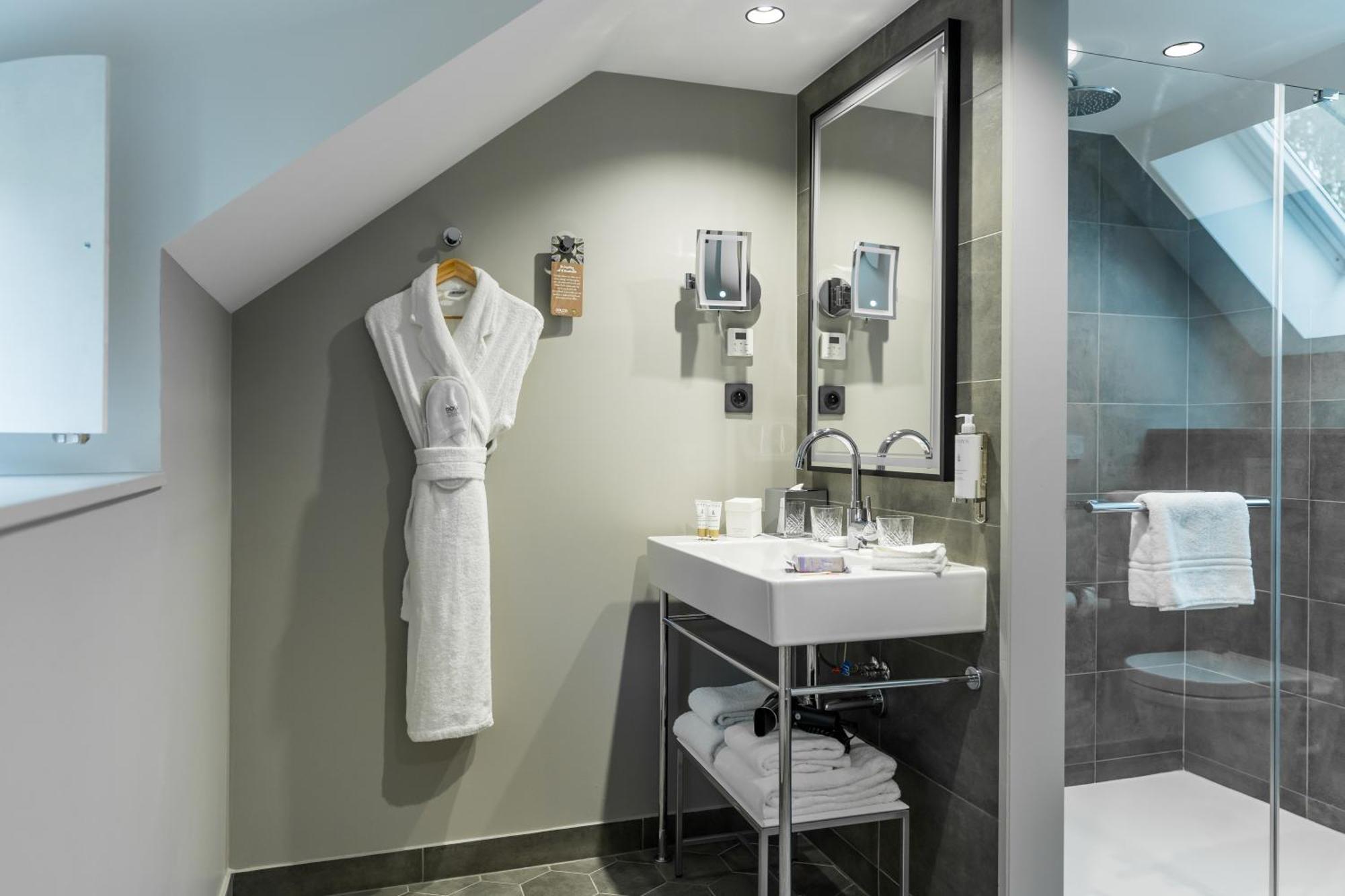 Dolce By Wyndham Versailles - Domaine Du Montcel Jouy-en-Josas Exterior foto