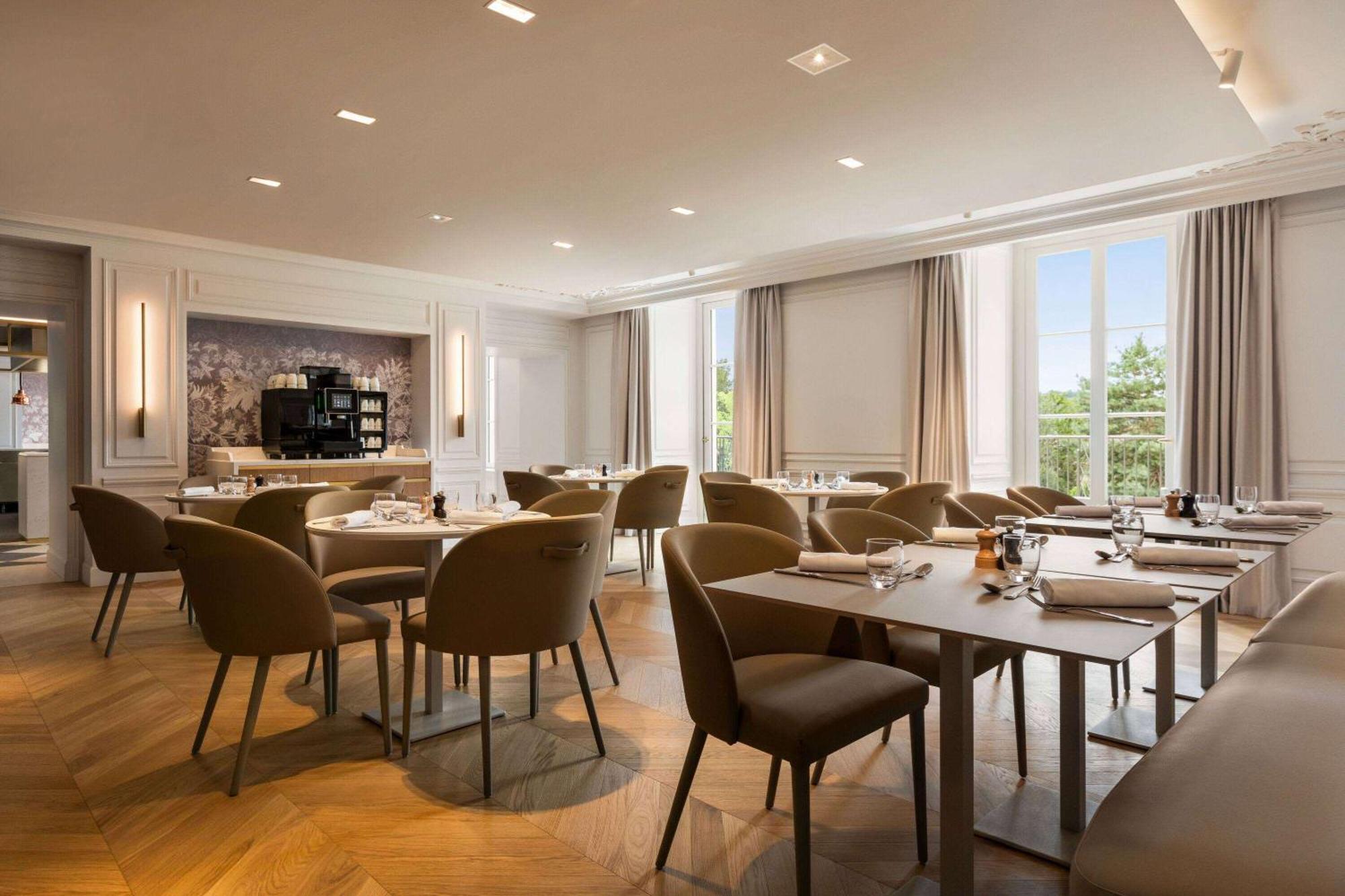 Dolce By Wyndham Versailles - Domaine Du Montcel Jouy-en-Josas Exterior foto